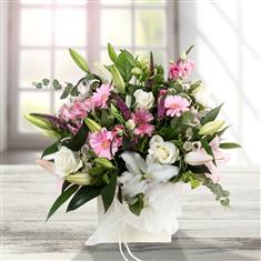 Pink &amp; White Handtied